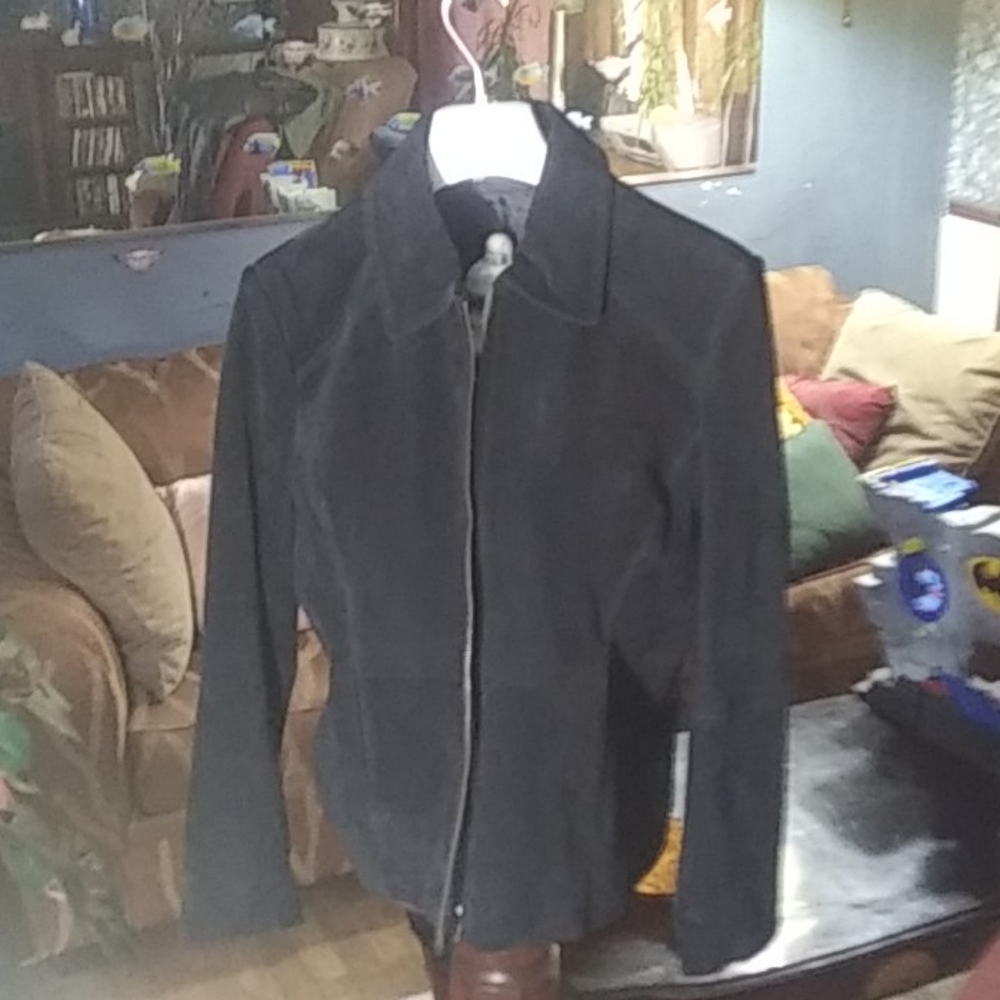 (R)elativity black leather jacket